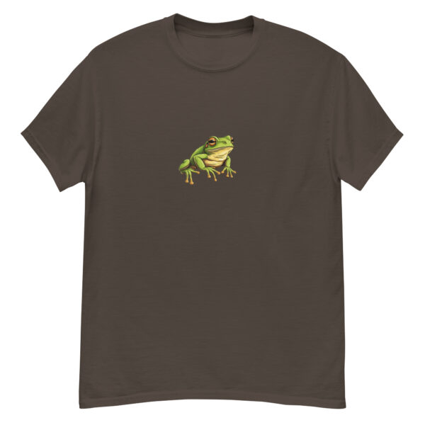 Men's classic graphic t-shirt featuring a clean and colorful image of a tree frog, adding vibrancy and nature-inspired style to your wardrobe.