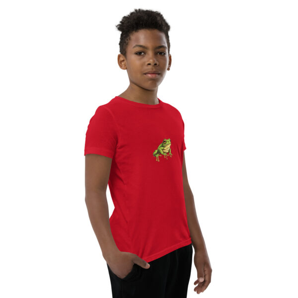 Youth classic graphic t-shirt featuring a clean and colorful image of a tree frog, adding vibrancy and nature-inspired style to your wardrobe.