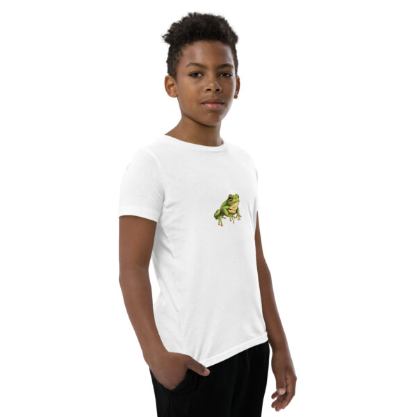 Youth classic graphic t-shirt featuring a clean and colorful image of a tree frog, adding vibrancy and nature-inspired style to your wardrobe.